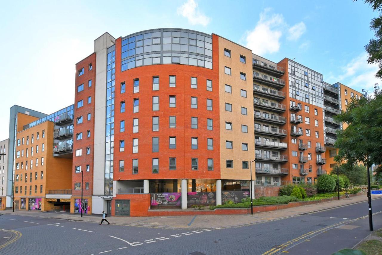 City Centre Modern Studio Apartment - Westone Free Wifi, Gym Access, Netflix Sheffield Kültér fotó